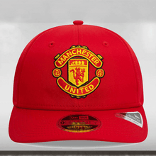 Load image into Gallery viewer, Manchester United Core 9Seventy Cap Stretch Snap Adults - Scarlet