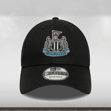Load image into Gallery viewer, Newcastle United Core 9Forty Cap Adults - Black