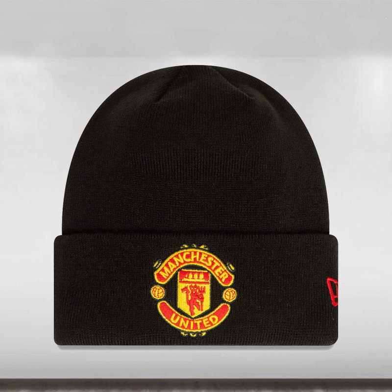 Manchester United Essential Cuff Beanie Adults - Black